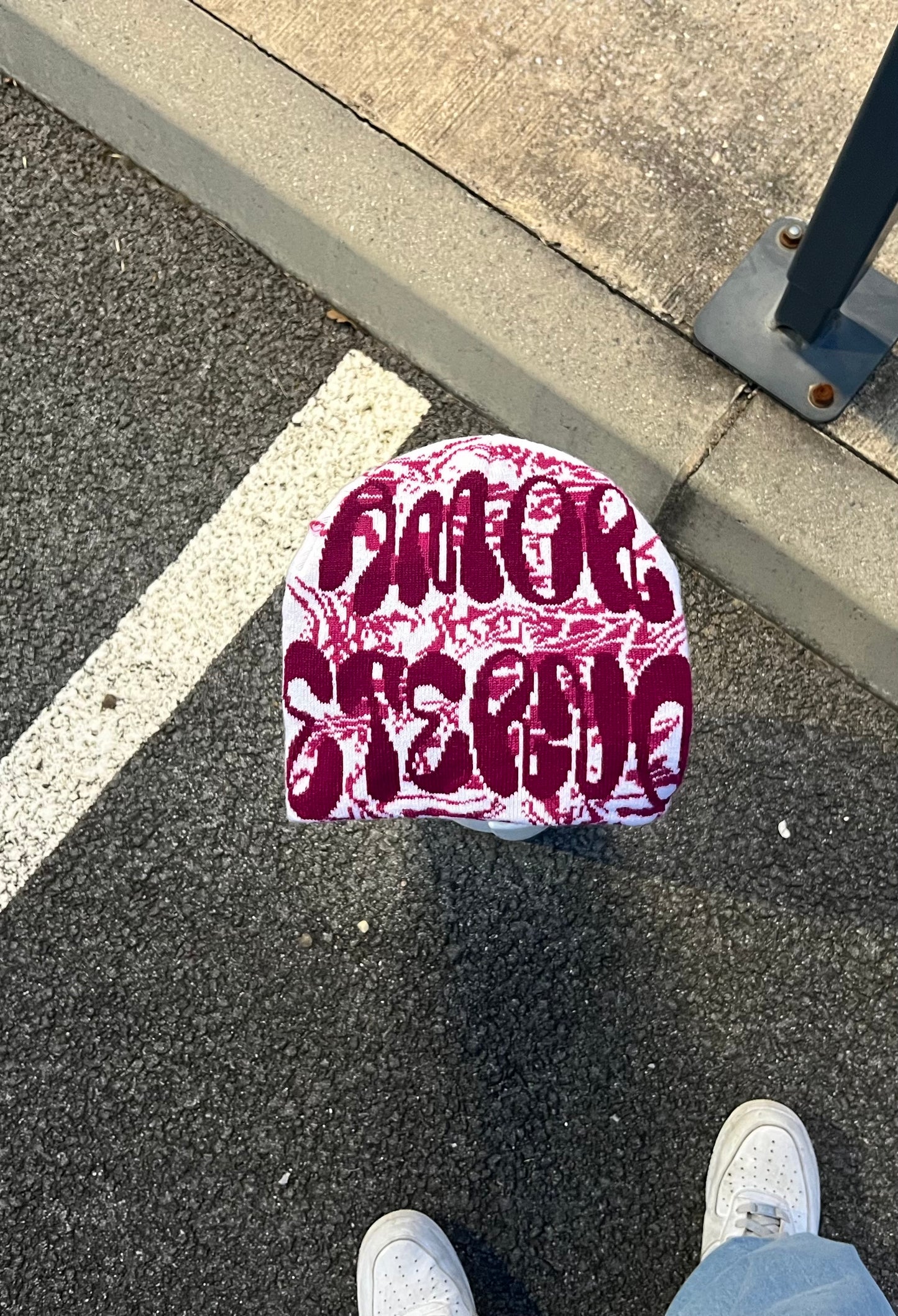 PINK Amor Eterno Beanie